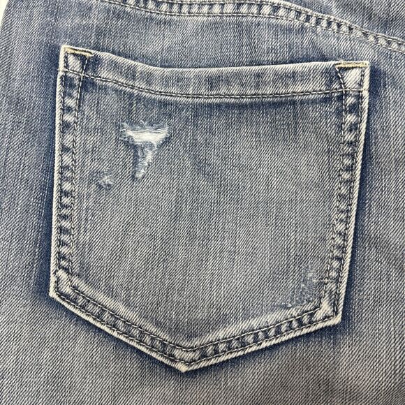 Old Navy Y2K Distressed Denim Mini Skirt Raw Hem Size 12 Blue Wash Button Front - Picture 8 of 9